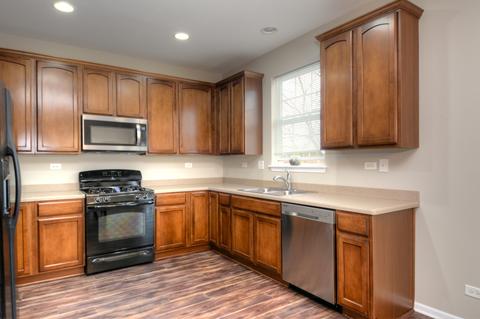 3102 Valley Falls St, Elgin, IL 60124 photo 10