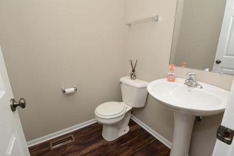 3102 Valley Falls St, Elgin, IL 60124 photo 9