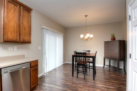 3102 Valley Falls St, Elgin, IL 60124 photo 12