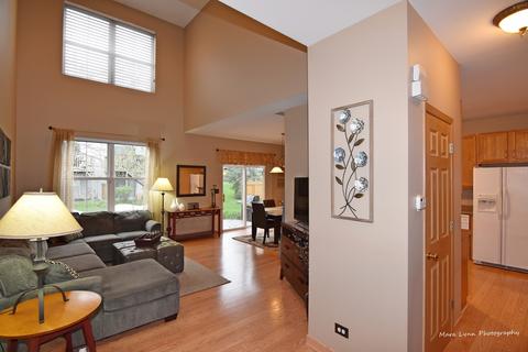 1236 Spaulding Rd #A, Bartlett, IL 60103 photo 2