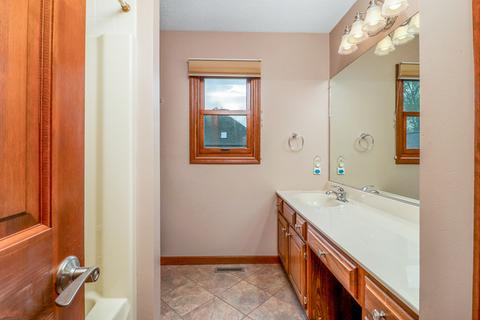 910 Ironwood Cc Dr, Normal, IL 61761 photo 36