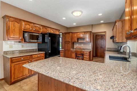 910 Ironwood Cc Dr, Normal, IL 61761 photo 11