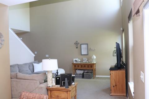 989 Oak Ridge Blvd, Elgin, IL 60120 photo 7