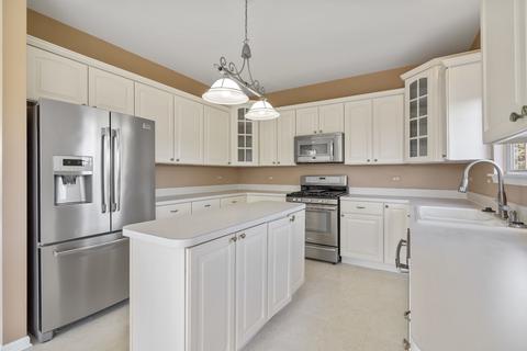 534 Declaration Ln, Aurora, IL 60502 photo 4