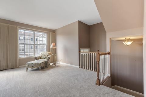 534 Declaration Ln, Aurora, IL 60502 photo 9