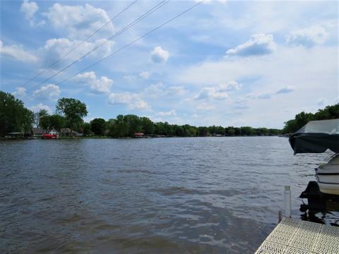 2410 Orchard Beach Rd, Mchenry, IL 60050 photo 6