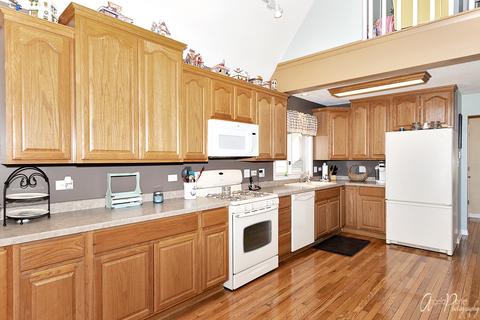 2410 Orchard Beach Rd, Mchenry, IL 60050 photo 22