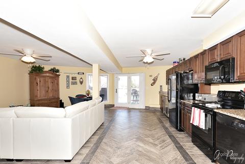 2410 Orchard Beach Rd, Mchenry, IL 60050 photo 38