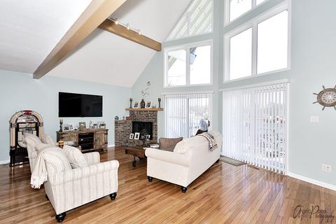 2410 Orchard Beach Rd, Mchenry, IL 60050 photo 17
