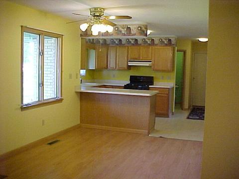 445 Grove St, Capron, IL 61012 photo 6