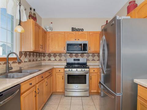 1802 Baring Ridge Dr, Plainfield, IL 60586 photo 11