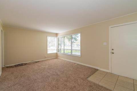 2313 Saint James St, Rolling Meadows, IL 60008 photo 5