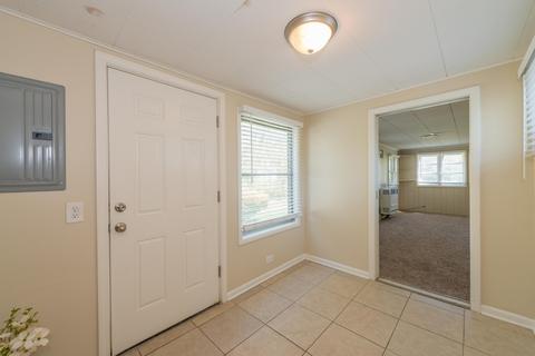 2313 Saint James St, Rolling Meadows, IL 60008 photo 10