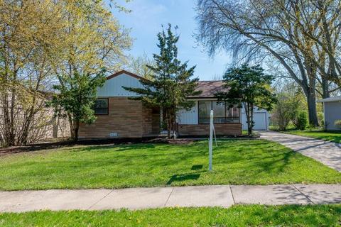 2313 Saint James St, Rolling Meadows, IL 60008 photo 1