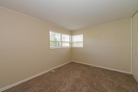 2313 Saint James St, Rolling Meadows, IL 60008 photo 17