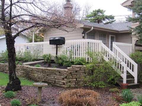555 Avondale Ln, Hoffman Estates, IL 60169 photo 4