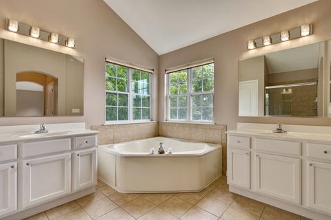 1633 Acorn Dr, Hoffman Estates, IL 60192 photo 19