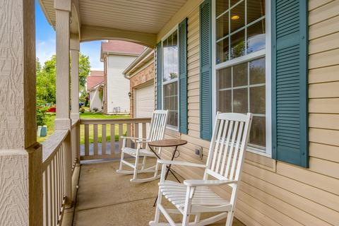 1633 Acorn Dr, Hoffman Estates, IL 60192 photo 3