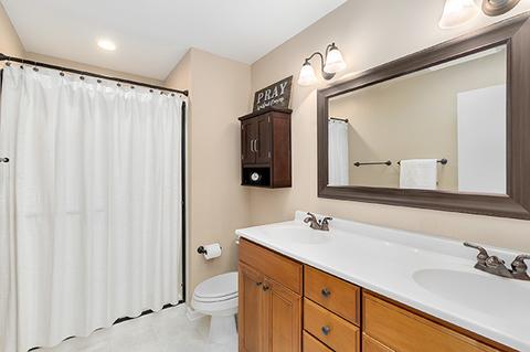 180 Old Forge Rd, Elgin, IL 60123 photo 17