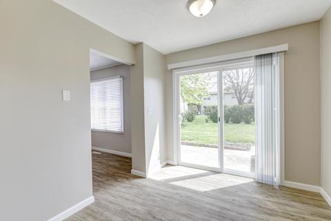 1713 King Dr #B, Normal, IL 61761 photo 7