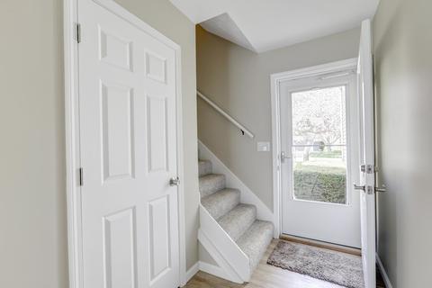 1713 King Dr #B, Normal, IL 61761 photo 4