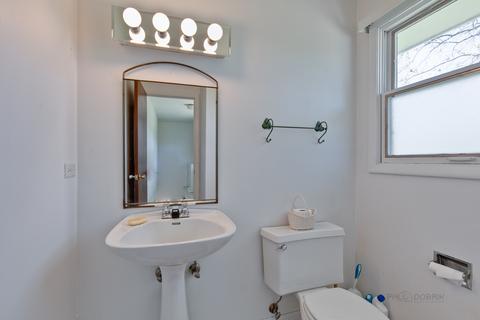151 E Hillside Rd, Barrington, IL 60010 photo 16