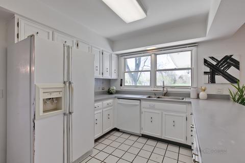 151 E Hillside Rd, Barrington, IL 60010 photo 8