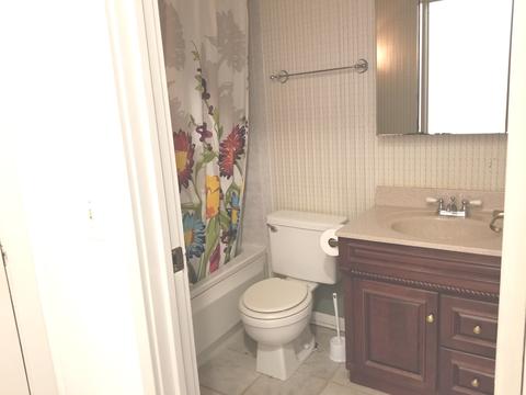 185 Gregory St #15, Aurora, IL 60504 photo 8