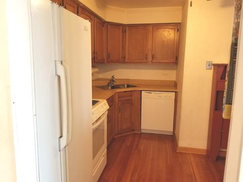 185 Gregory St #15, Aurora, IL 60504 photo 4