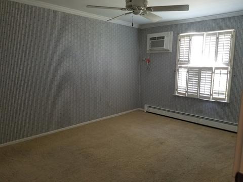 185 Gregory St #15, Aurora, IL 60504 photo 9