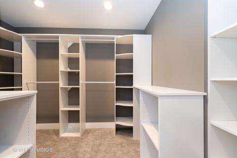 4635 Laurel Ave, Glenview, IL 60025 photo 10