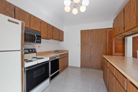 1441 E 54th St, Chicago, IL 60615 photo 8