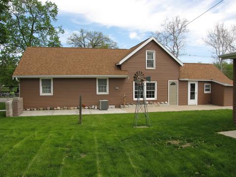 345 E Lincoln St, Bloomington, IL 61701 photo 8