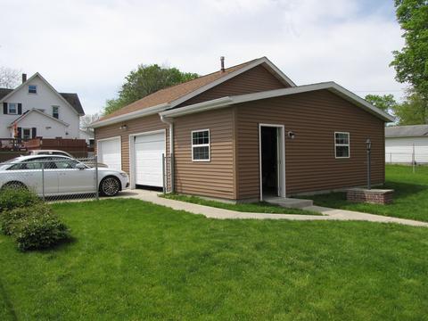 345 E Lincoln St, Bloomington, IL 61701 photo 5