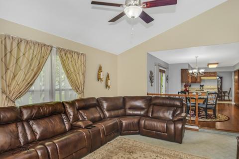 2000 Royal Blvd, Elgin, IL 60123 photo 14