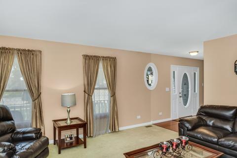 2000 Royal Blvd, Elgin, IL 60123 photo 5