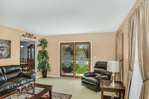 2000 Royal Blvd, Elgin, IL 60123 photo 4