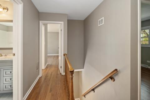 912 S Maple St, Mount Prospect, IL 60056 photo 11