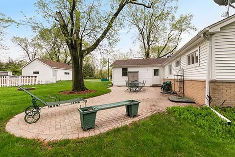 1045 Aspen St, Hoffman Estates, IL 60169 photo 29