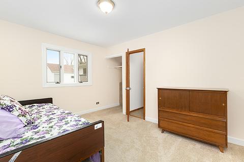 1045 Aspen St, Hoffman Estates, IL 60169 photo 21