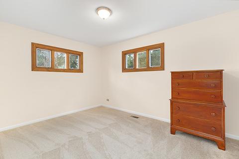 1045 Aspen St, Hoffman Estates, IL 60169 photo 24
