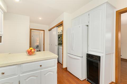 1045 Aspen St, Hoffman Estates, IL 60169 photo 10