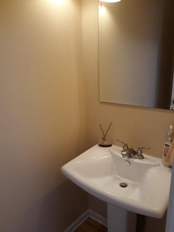 1604 Bow Trl, Wheeling, IL 60090 photo 3