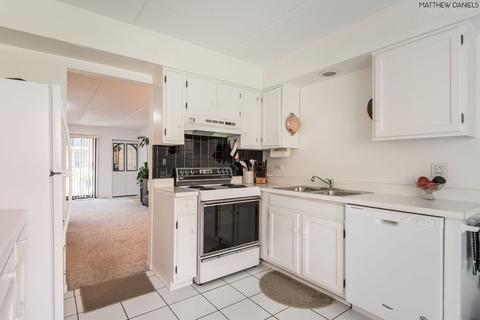 5406 Chateau Dr #2, Rolling Meadows, IL 60008 photo 5