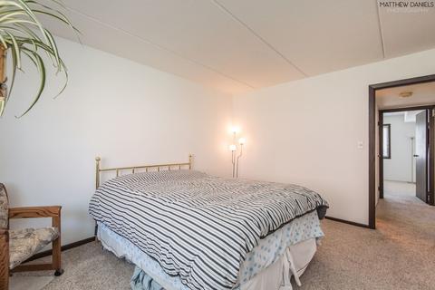 5406 Chateau Dr #2, Rolling Meadows, IL 60008 photo 12