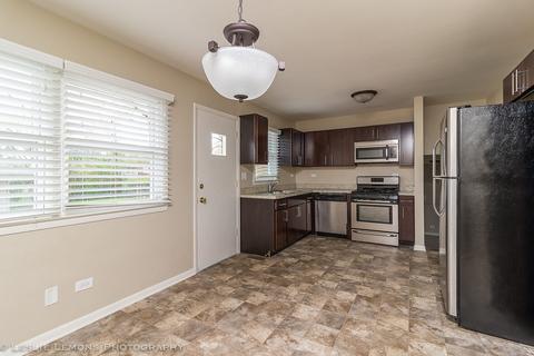 1441 Marcy Ln, Wheeling, IL 60090 photo 9