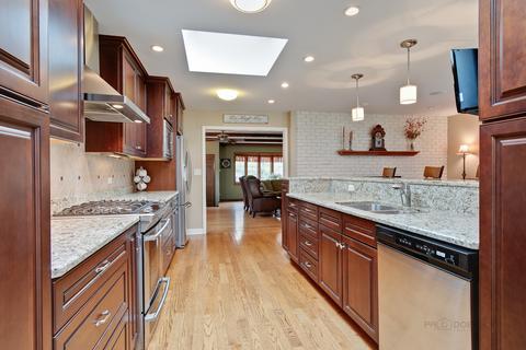 1435 Phoenix Dr, Des Plaines, IL 60018 photo 9