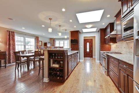 1435 Phoenix Dr, Des Plaines, IL 60018 photo 8