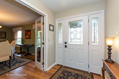 873 Walnut Dr, Sleepy Hollow, IL 60118 photo 2