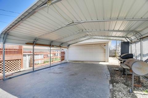 8355 S 78th Ave, Bridgeview, IL 60455 photo 22